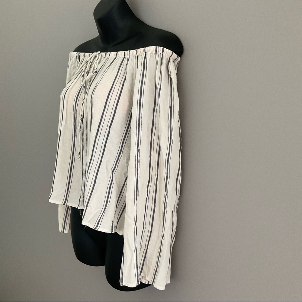 Billabong, size L, oversized crop top, EUC